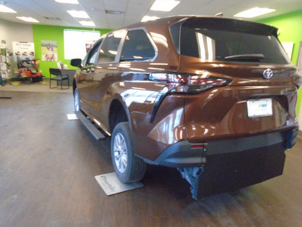 2024 TOYOTA SIENNA - Image 12