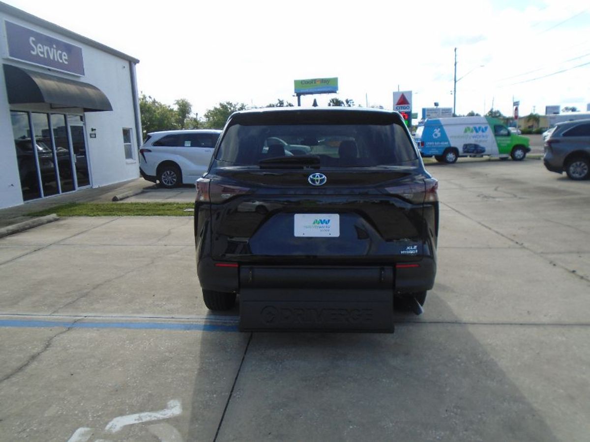 2024 TOYOTA SIENNA - Image 4