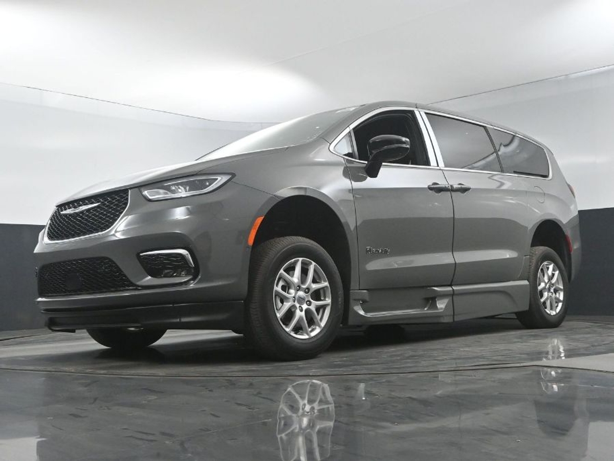 2025 CHRYSLER PACIFICA - Image 20