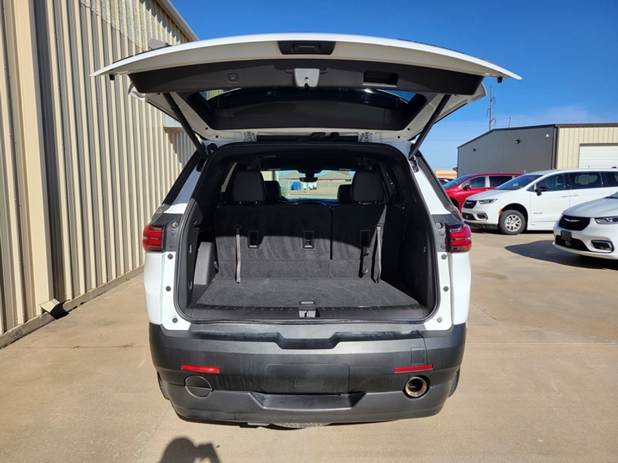 Used 2023 Chevrolet Traverse 2LT - BraunAbility Side Entry Entry In Floor Automatic Ramp