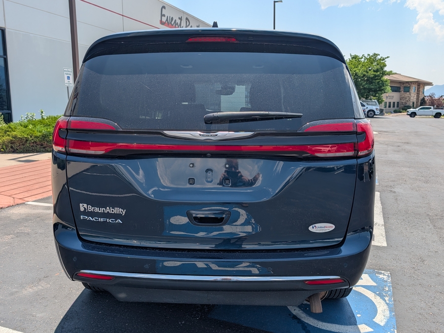 Used 2024 Chrysler Pacifica Touring L - BraunAbility Side Entry Fold Out Automatic Ramp