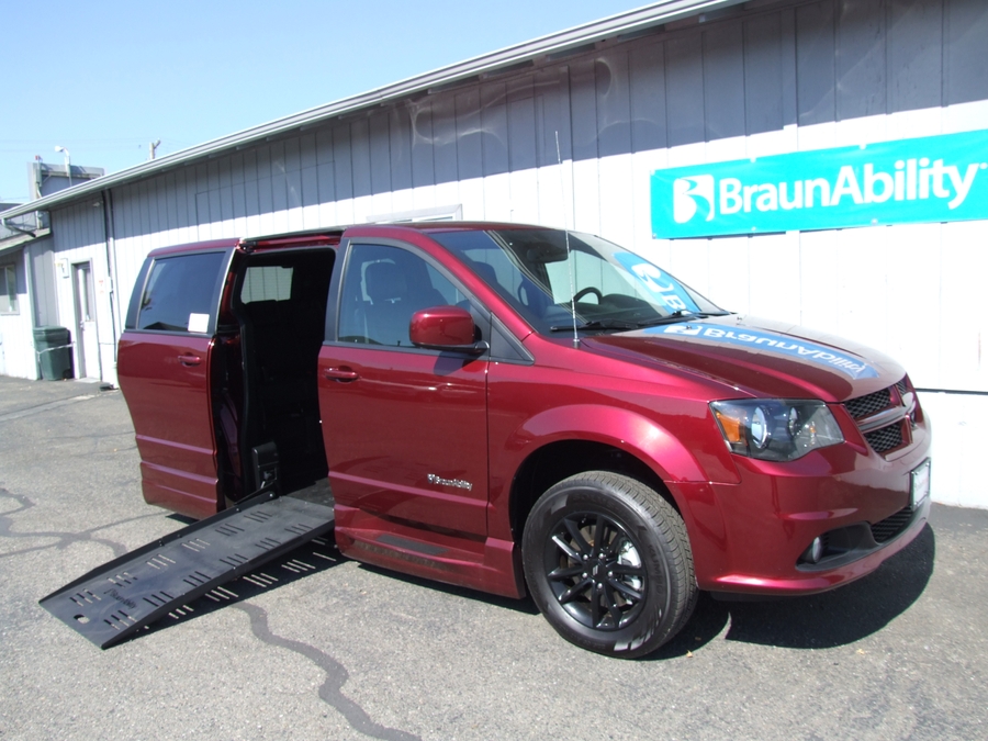Used 2019 Dodge Grand Caravan GT - BraunAbility Side Entry Fold Out Automatic Ramp