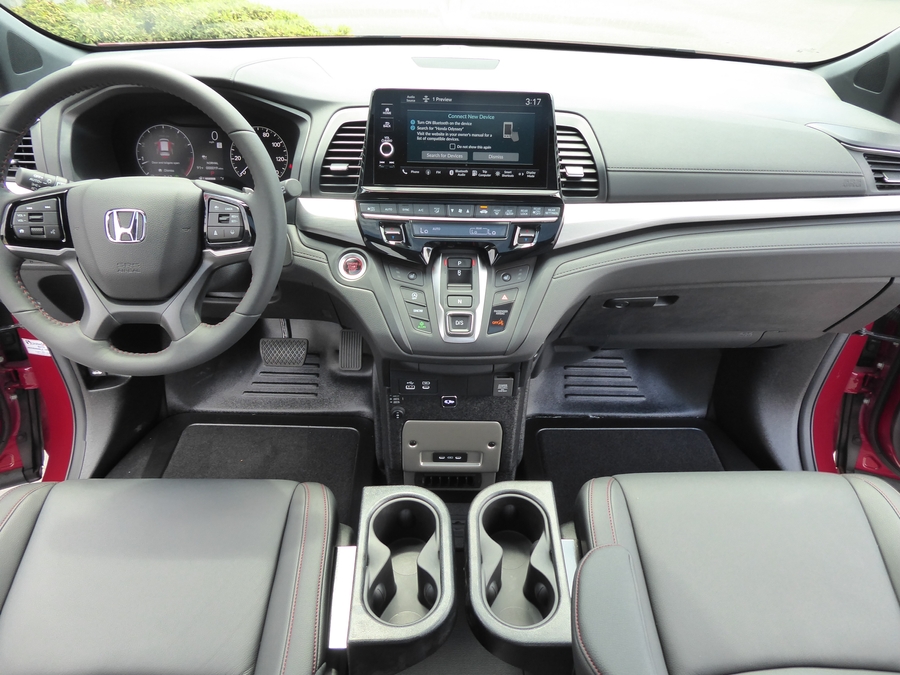 New 2026 Honda Odyssey Sport - BraunAbility Side Entry In Floor Automatic Ramp