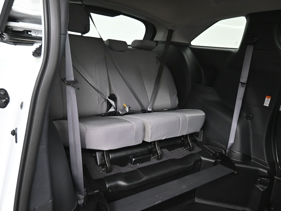 New 2025 Toyota Sienna Hybrid LE - BraunAbility Side Entry Entry Fold Out Automatic Ramp