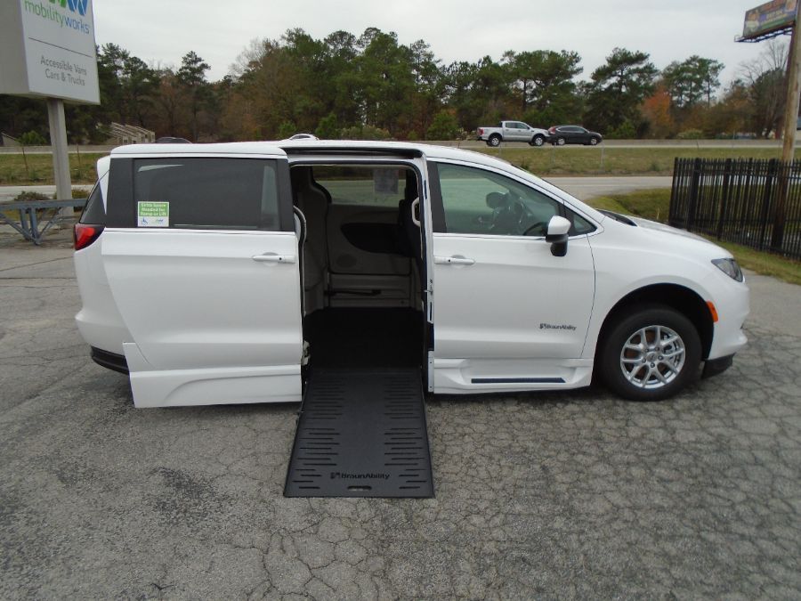 White Chrysler Voyager with Side Entry Automatic Fold Out ramp