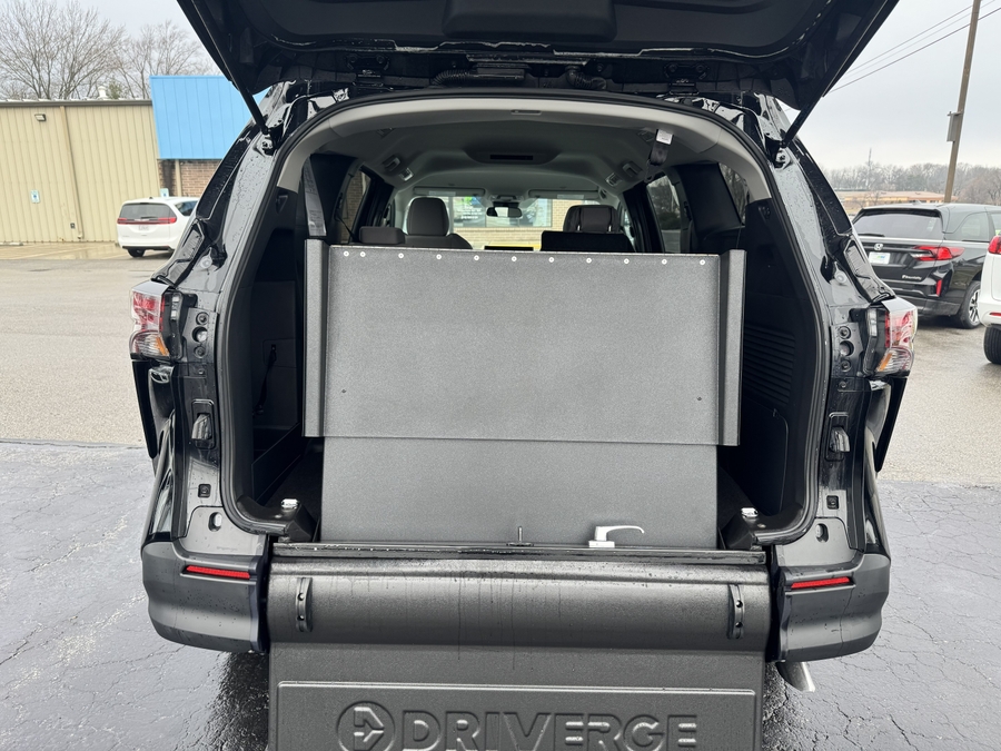 2025 TOYOTA SIENNA - Image 6