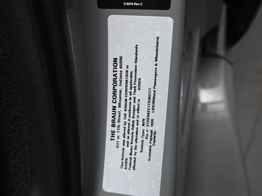 New 2026 Toyota Sienna XSE Sport - BraunAbility Side Entry In Floor Automatic Ramp