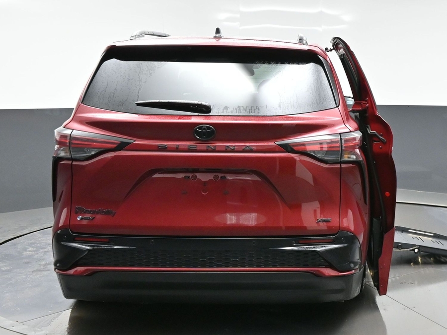 New 2026 Toyota Sienna Hybrid XSE Sport - BraunAbility Side Entry Entry Fold Out Automatic Ramp