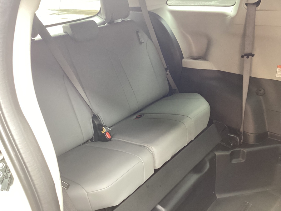 White Toyota Sienna image number 11