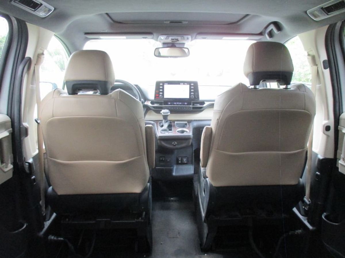 2022 TOYOTA SIENNA - Image 11