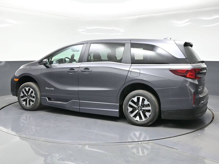 New 2026 Honda Odyssey EX-L - BraunAbility Side Entry In Floor Automatic Ramp