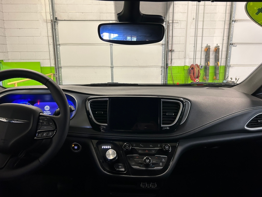 2024 CHRYSLER PACIFICA - Image 16