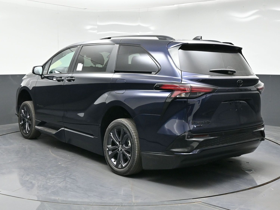 New 2026 Toyota Sienna Hybrid XSE Sport - BraunAbility Side Entry In Floor Automatic Ramp