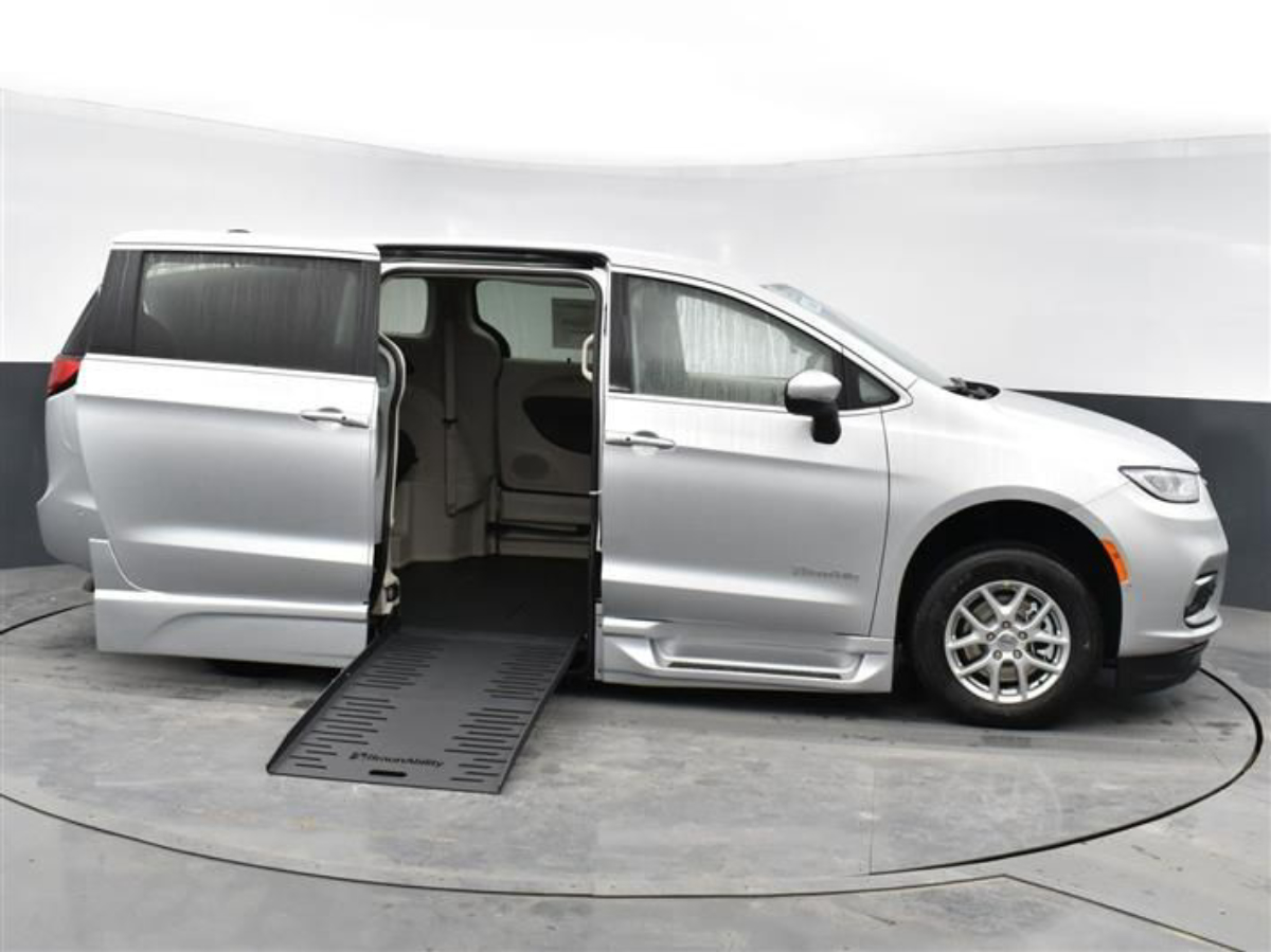 Silver Chrysler Pacifica with Side Entry Automatic Fold Out ramp