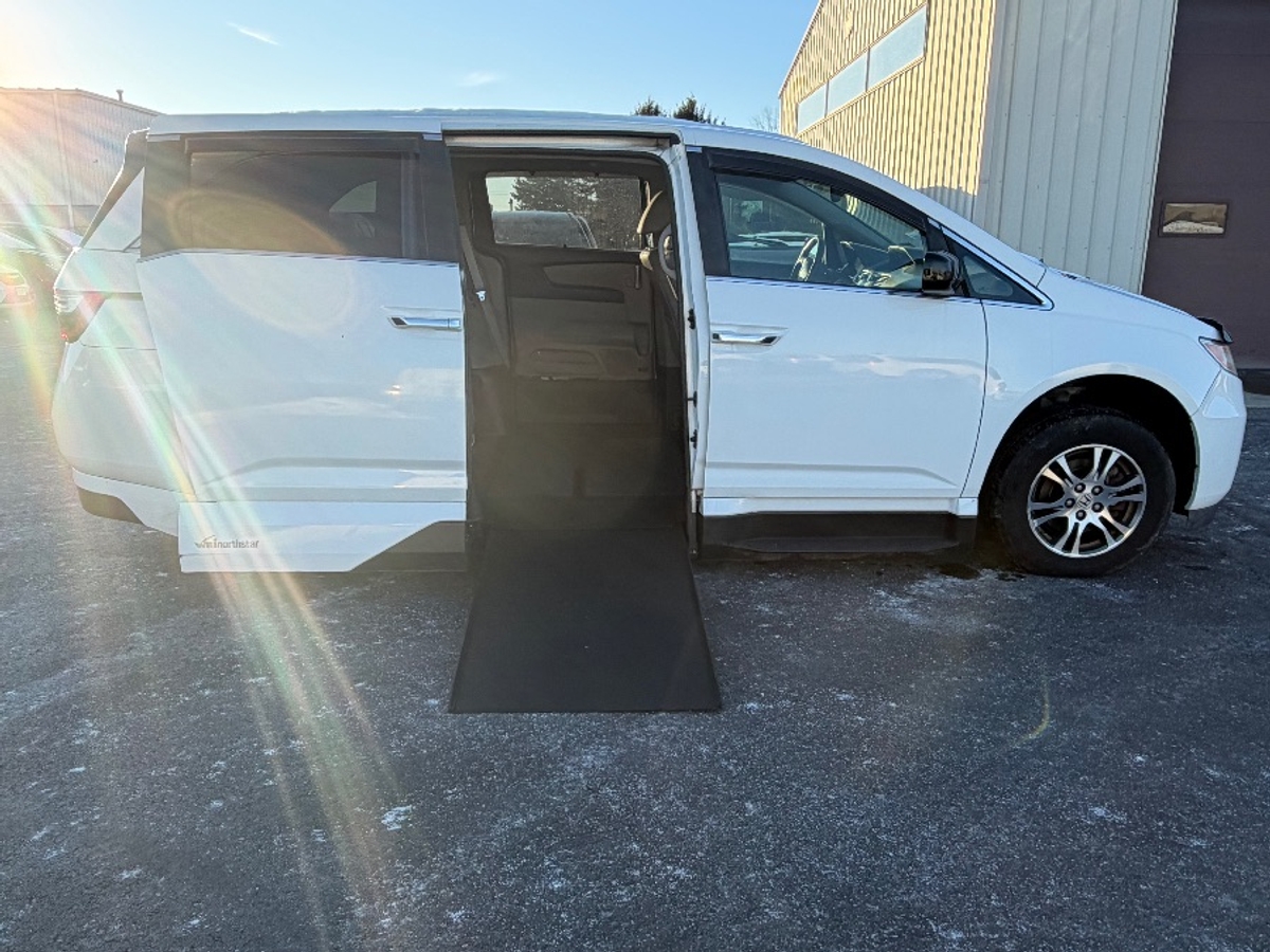 2013 HONDA ODYSSEY - Image 9