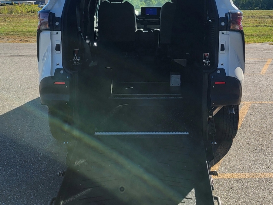 White Toyota Sienna with Rear Entry Manual Fold Out ramp