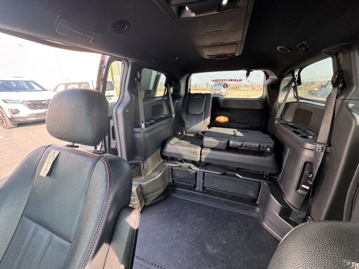 2019 DODGE GRAND CARAVAN - Image 2