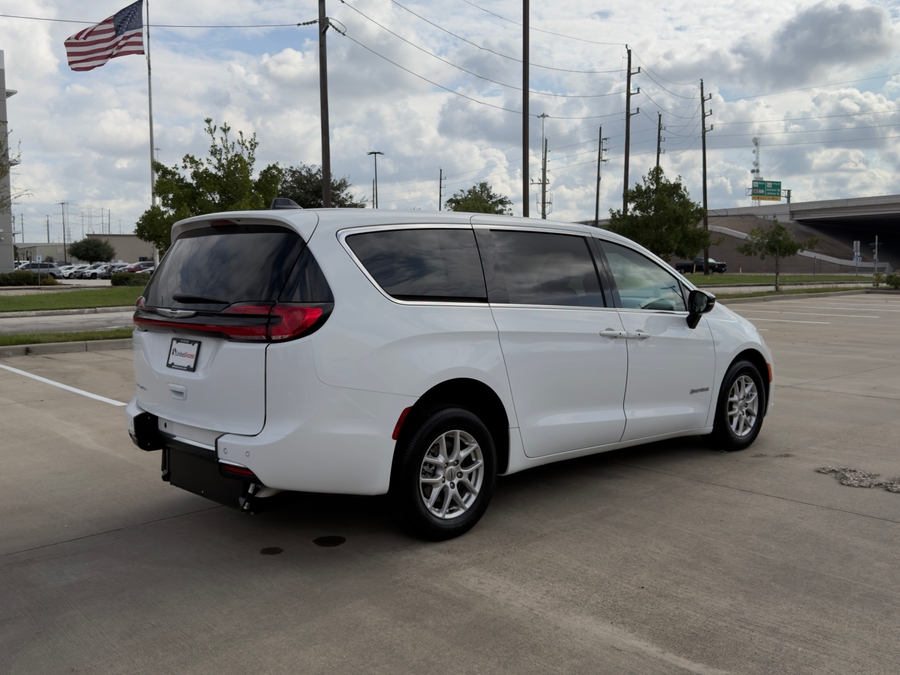 Used 2024 Chrysler Pacifica Touring - DRIVERGE Rear Entry Entry Fold Out Manual Ramp
