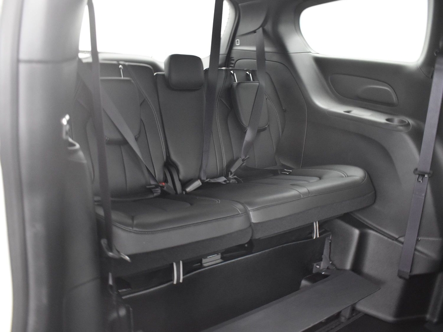 New 2025 Chrysler Pacifica Select Safety - BraunAbility Side Entry Entry Fold Out Automatic Ramp