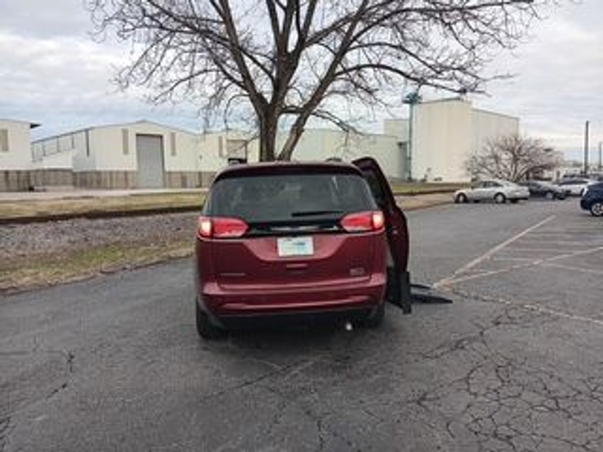 2022 CHRYSLER VOYAGER - Image 4