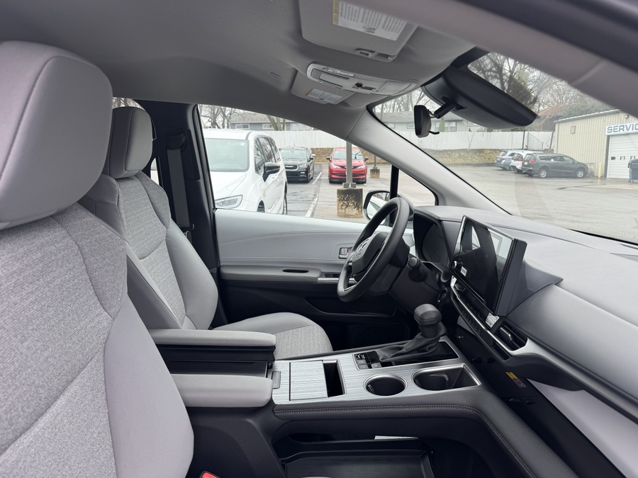2025 TOYOTA SIENNA - Image 14