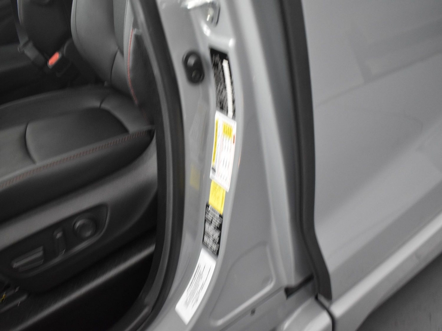 New 2025 Toyota Sienna Hybrid XSE - BraunAbility Side Entry Entry Fold Out Automatic Ramp