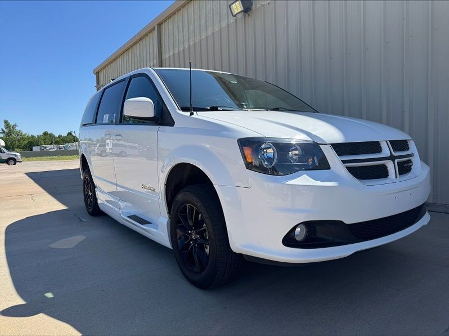 Used 2019 Dodge Grand Caravan GT - BraunAbility Side Entry Entry Fold Out Automatic Ramp