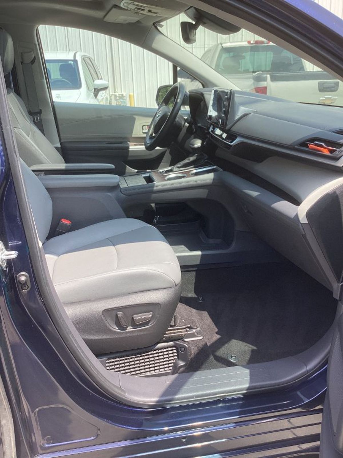 2024 TOYOTA SIENNA - Image 15