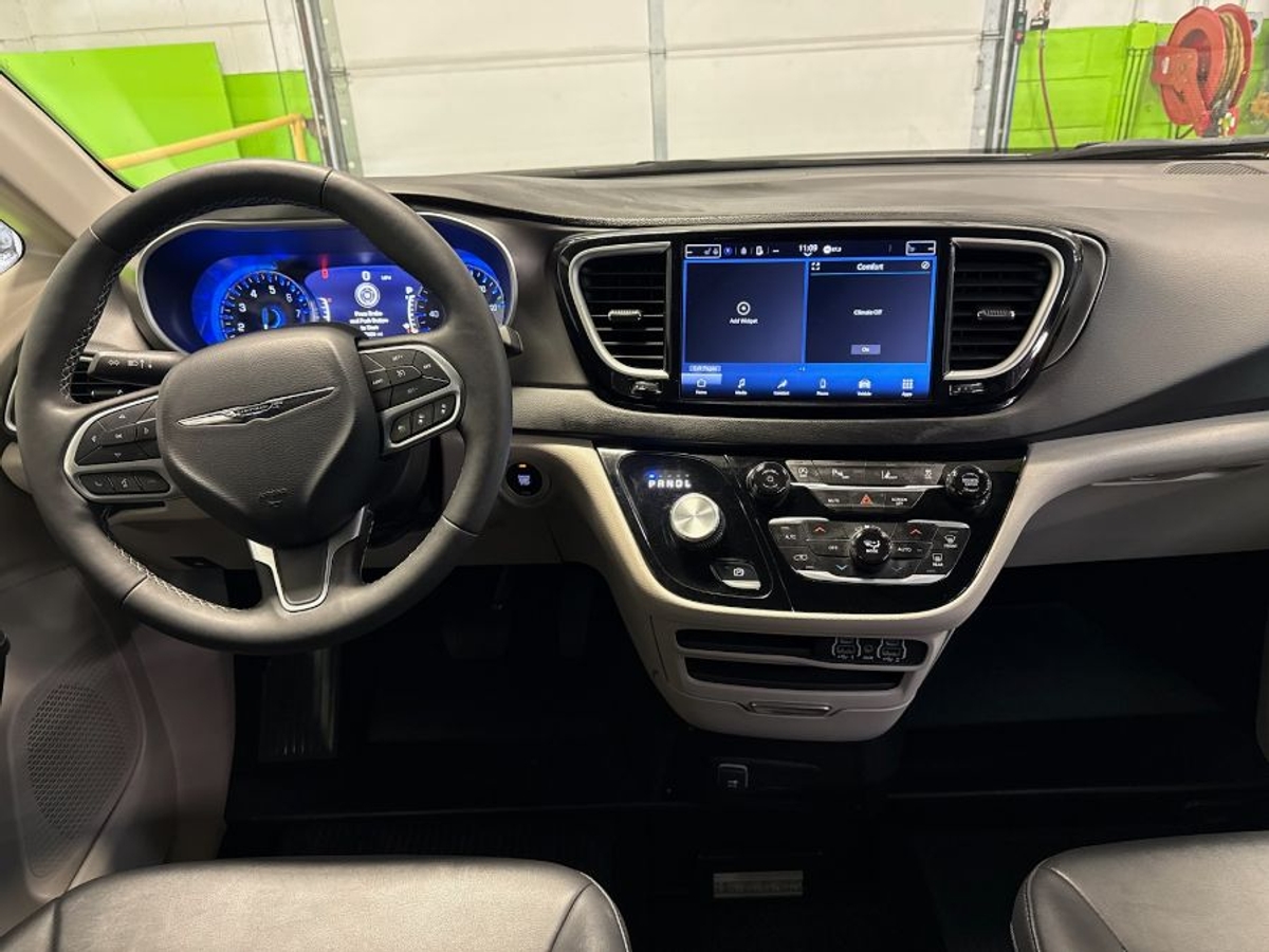2024 CHRYSLER PACIFICA - Image 15