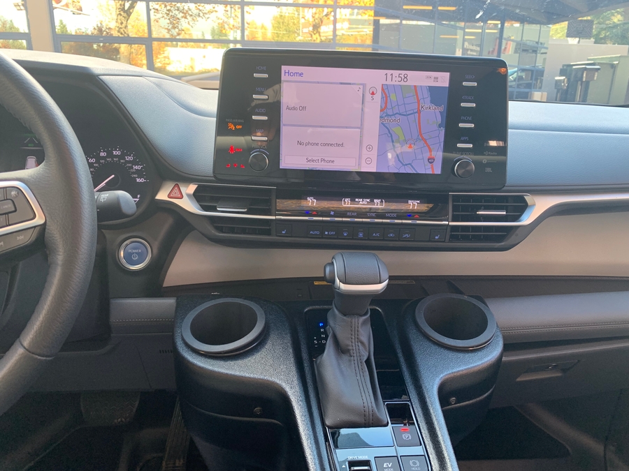 Used 2023 Toyota Sienna Hybrid XLE - BraunAbility Side Entry Entry In Floor Automatic Ramp