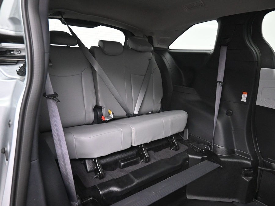New 2025 Toyota Sienna Hybrid XLE Plus - BraunAbility Side Entry Entry Fold Out Automatic Ramp