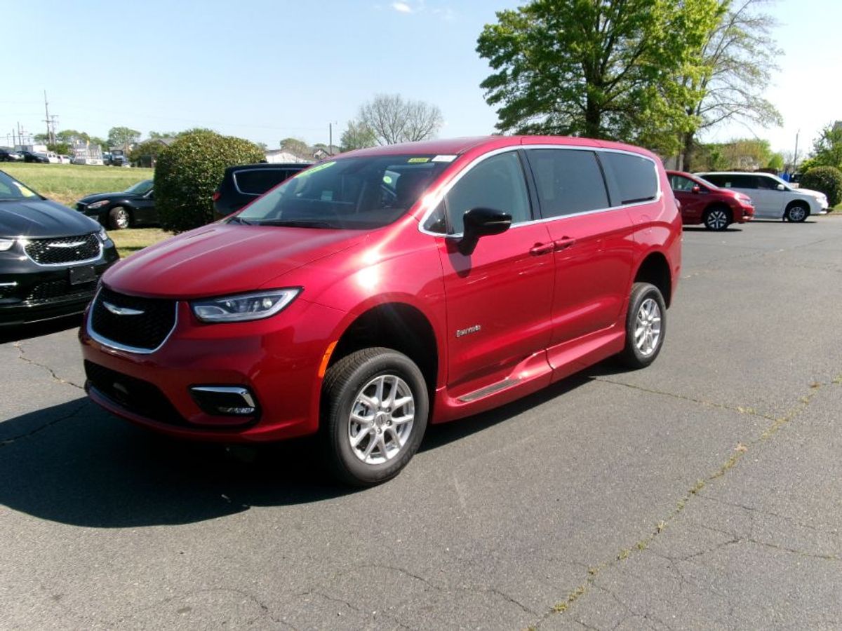 2024 CHRYSLER PACIFICA - Image 5