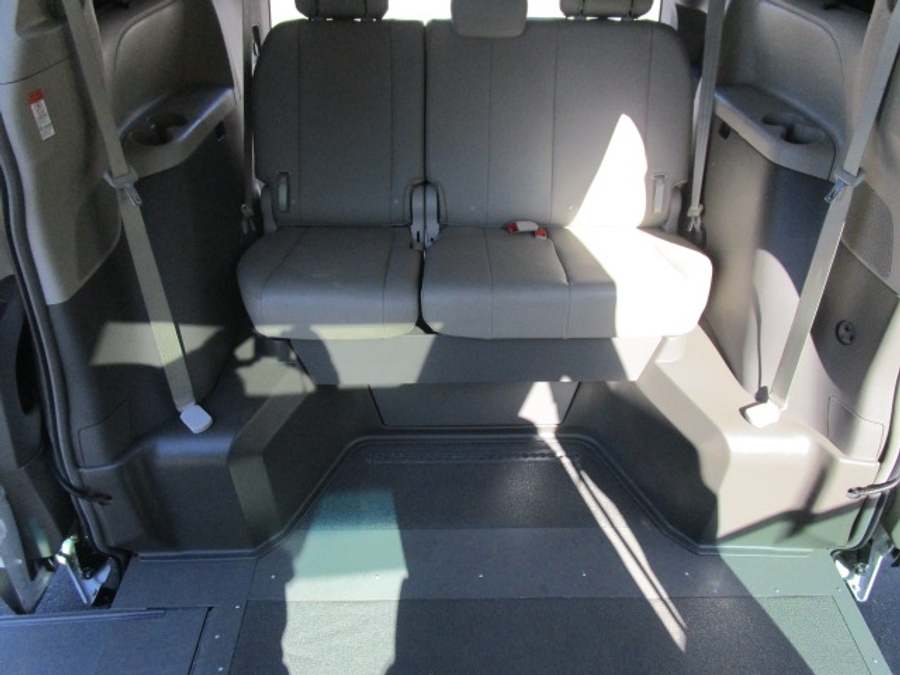 Used 2017 Toyota Sienna XLE Base - VMI Side Entry Entry In Floor Automatic Ramp