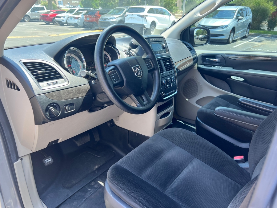 Used 2015 Dodge Grand Caravan SXT - BraunAbility Side Entry Fold Out Automatic Ramp