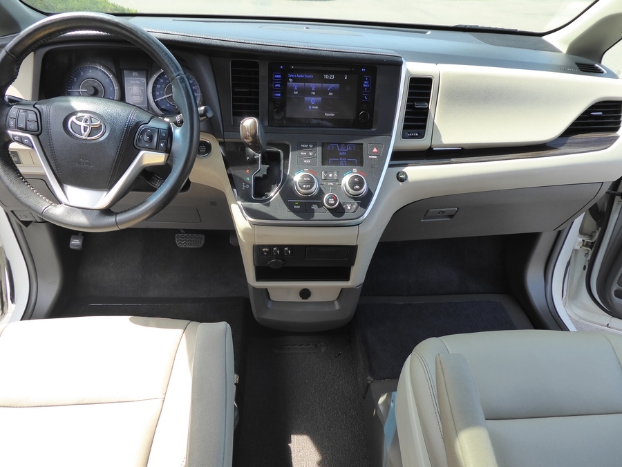 Used 2015 Toyota Sienna XLE - VMI Side Entry In Floor Automatic Ramp