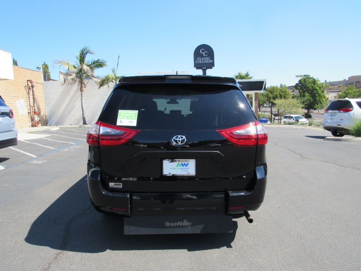 2020 TOYOTA SIENNA - Image 4