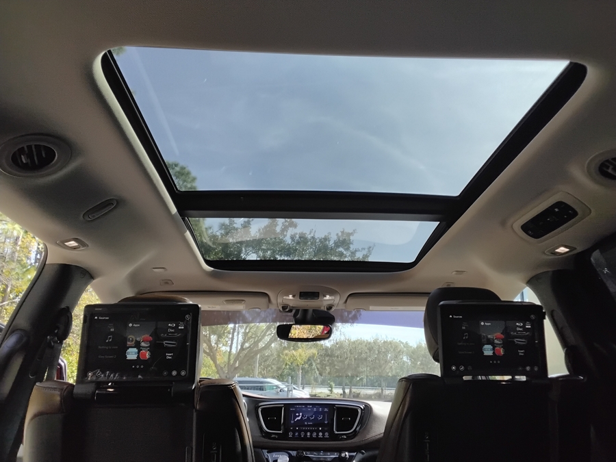 2019 CHRYSLER PACIFICA - Image 19