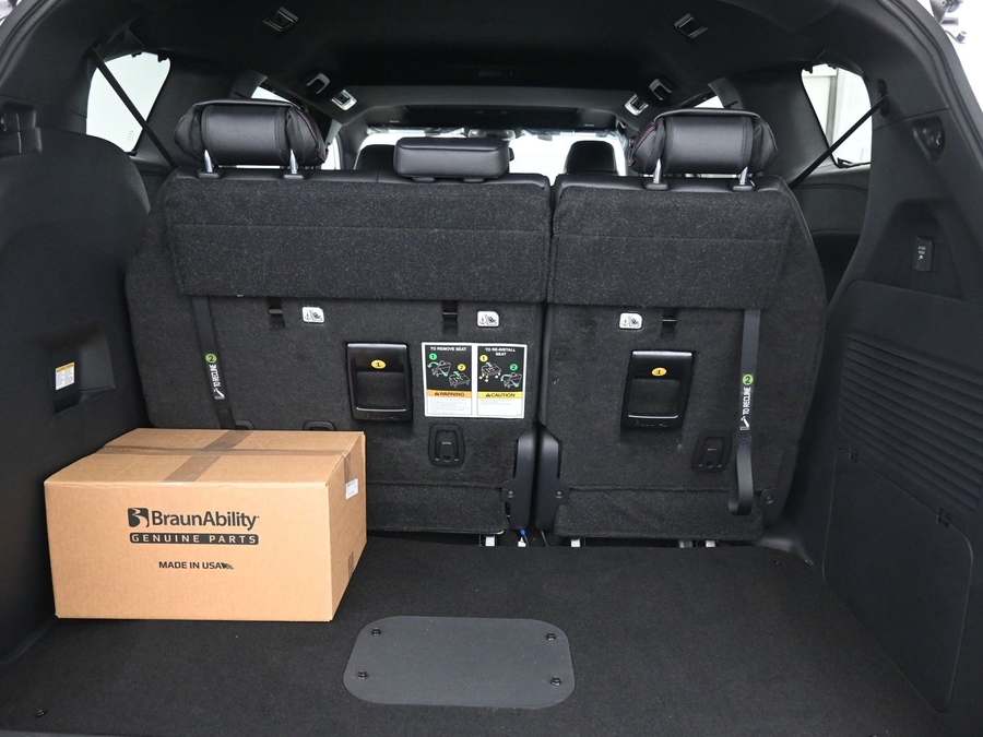 New 2026 Toyota Sienna Hybrid XSE Sport - BraunAbility Side Entry Entry Fold Out Automatic Ramp