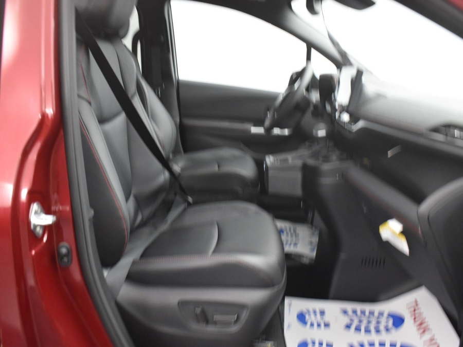 New 2025 Toyota Sienna Hybrid XSE Sport - BraunAbility Side Entry Entry Fold Out Automatic Ramp