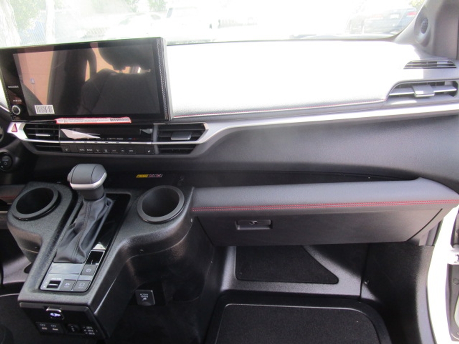 New 2025 Toyota Sienna Hybrid XSE Sport - BraunAbility Side Entry Entry Fold Out Automatic Ramp