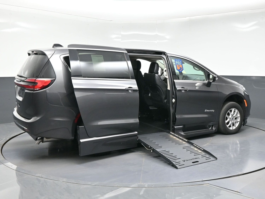Used 2023 Chrysler Pacifica Touring L - BraunAbility Side Entry Fold Out Automatic Ramp