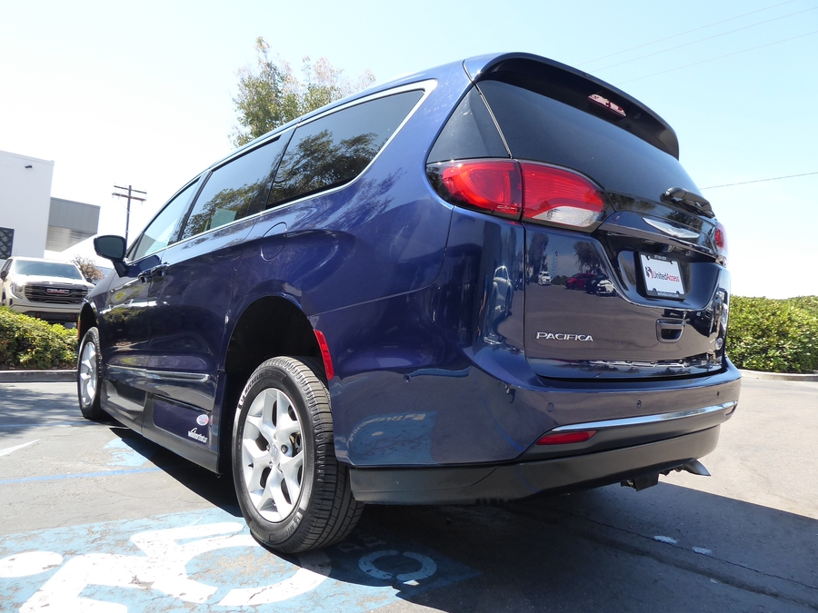 Used 2017 Chrysler Pacifica Touring L Plus - VMI Side Entry In Floor Automatic Ramp