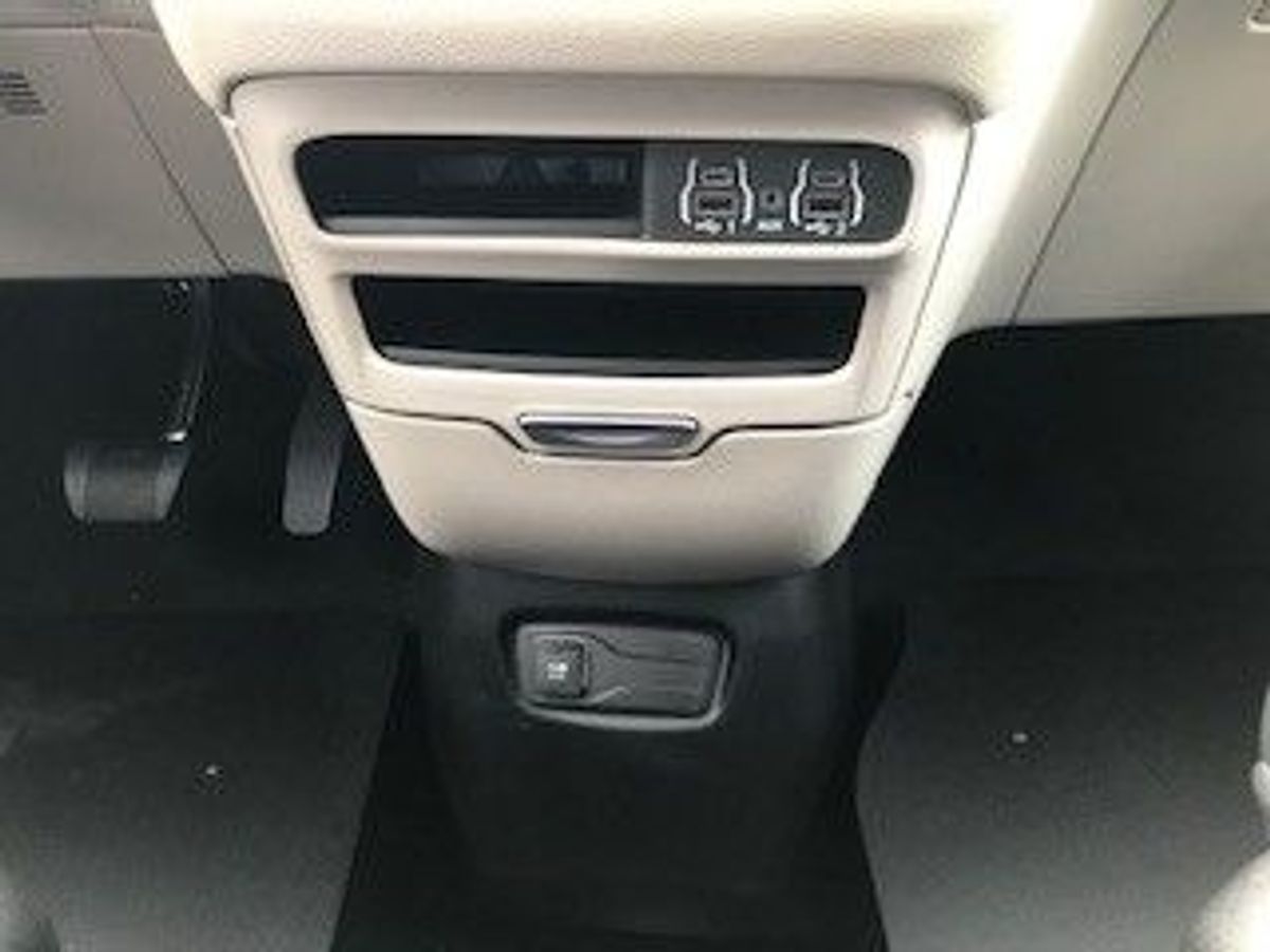 2024 CHRYSLER PACIFICA - Image 12