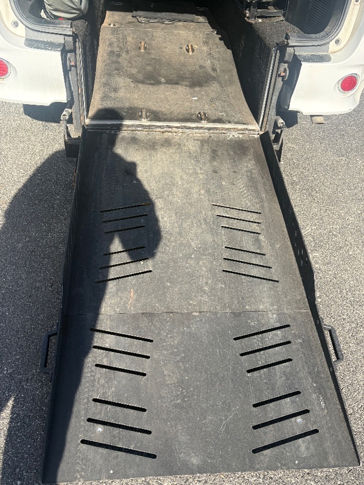 2015 TOYOTA SIENNA - Image 9