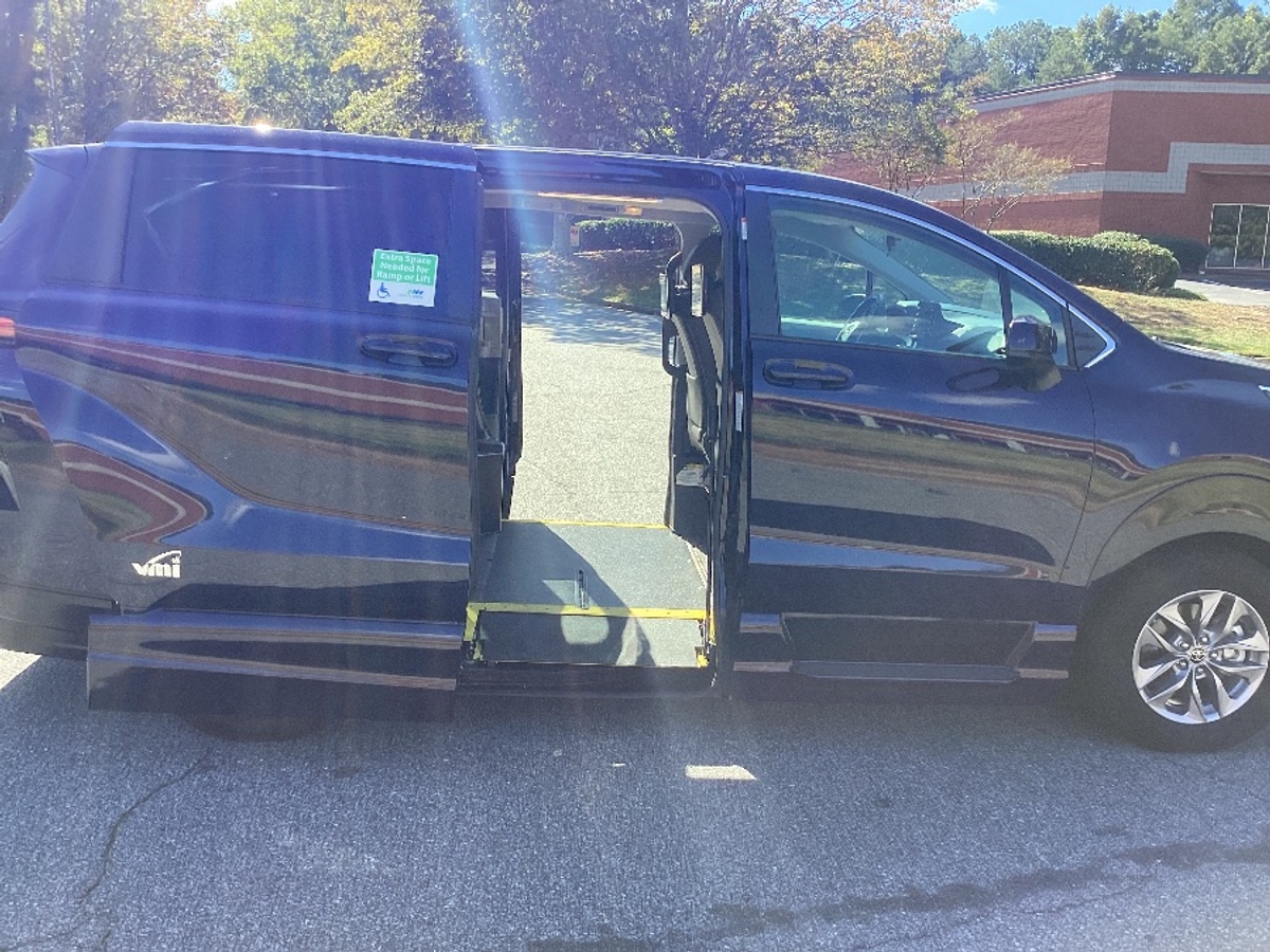 2022 TOYOTA SIENNA - Image 10