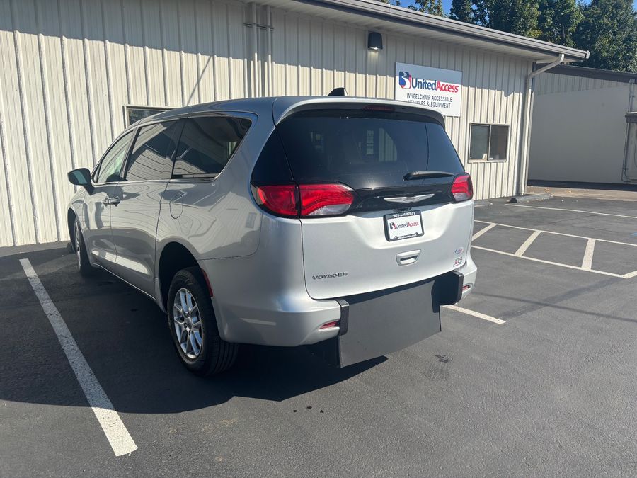 Used 2022 Chrysler Voyager LX - ATS Rear Entry Entry Fold Out Manual Ramp