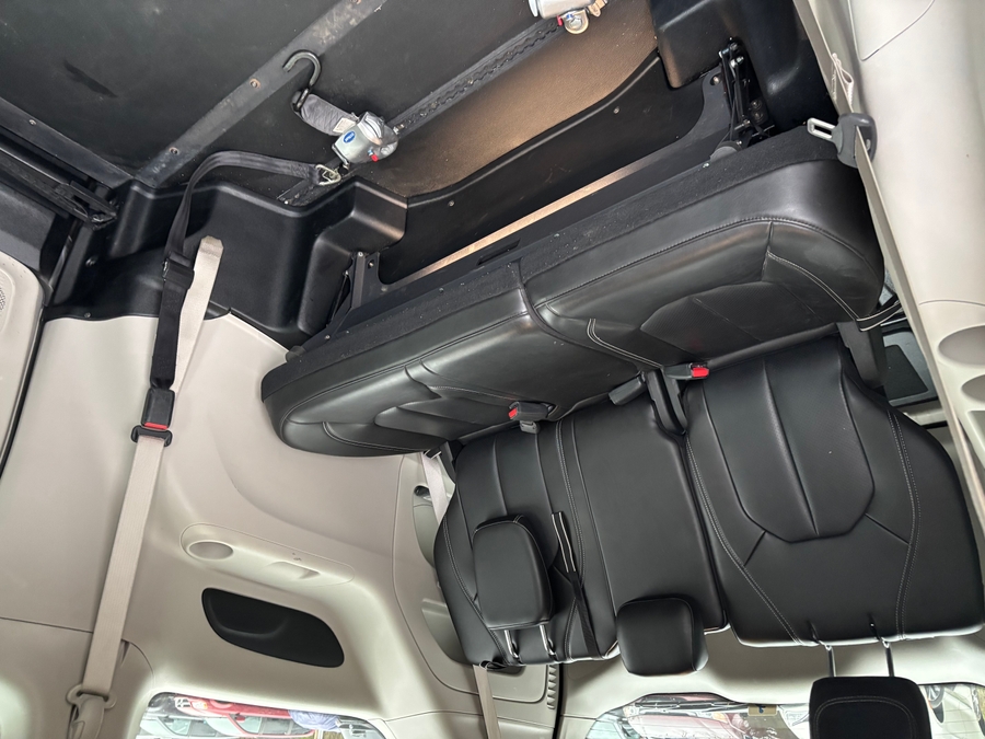 Used 2023 Chrysler Pacifica Touring L Safety - BraunAbility Side Entry Entry In Floor Automatic Ramp