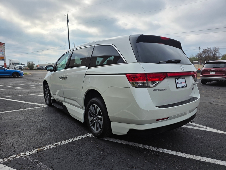 Used 2014 Honda Odyssey Touring - VMI Side Entry Entry In Floor Automatic Ramp