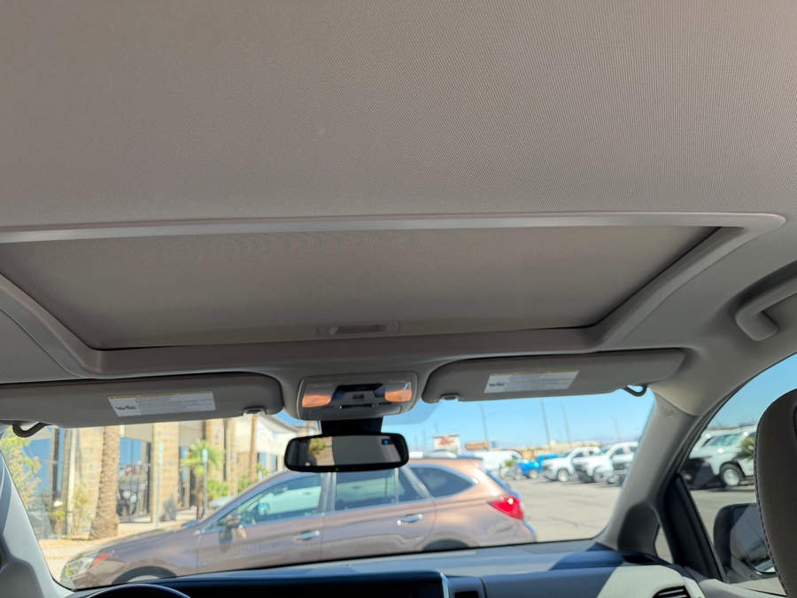 Used 2018 Toyota Sienna XLE - BraunAbility Side Entry Fold Out Automatic Ramp
