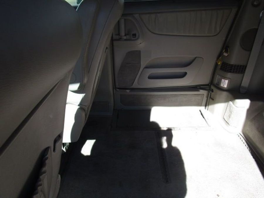 Used 2006 Toyota Sienna XLE Base - BraunAbility Side Entry Entry In Floor Automatic Ramp